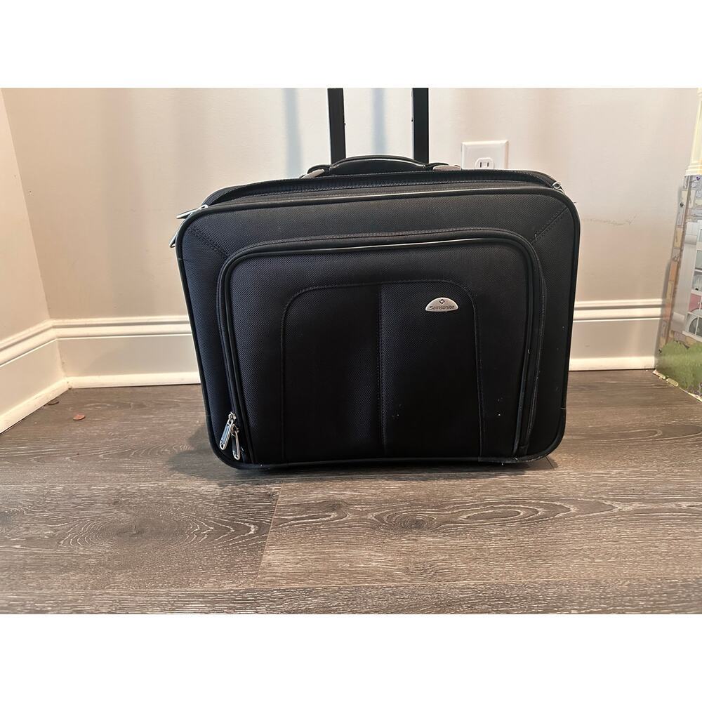 Samsonite. Zip‎ Away Ballistic Rolling Notebook Case, 13" x 17.25" x 7.5", Black